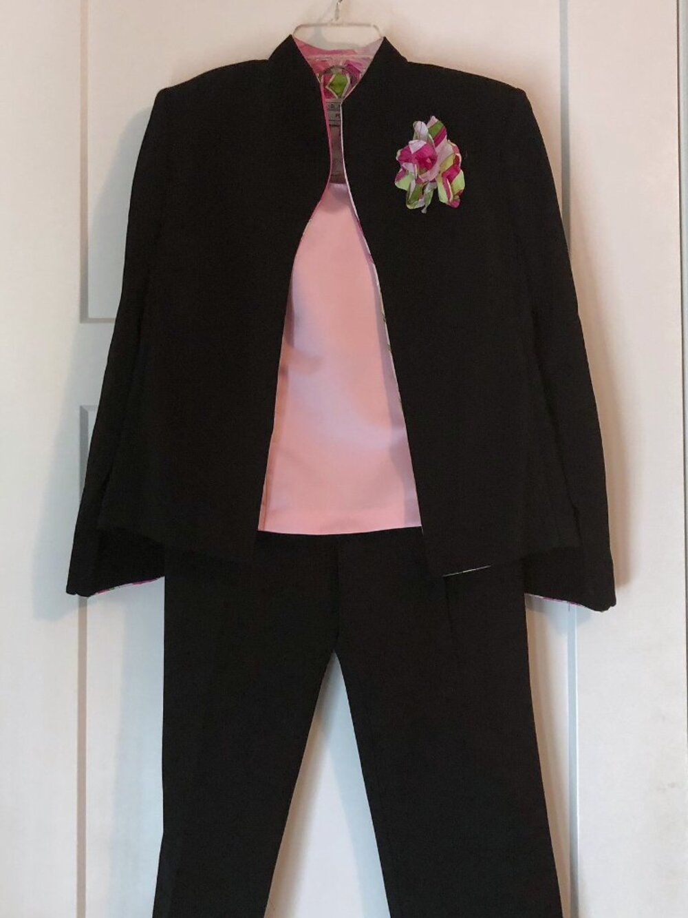 Sag Harbor Pink Shell, Black Pants & Jessic Howard Jacket, Women's 8 Petite